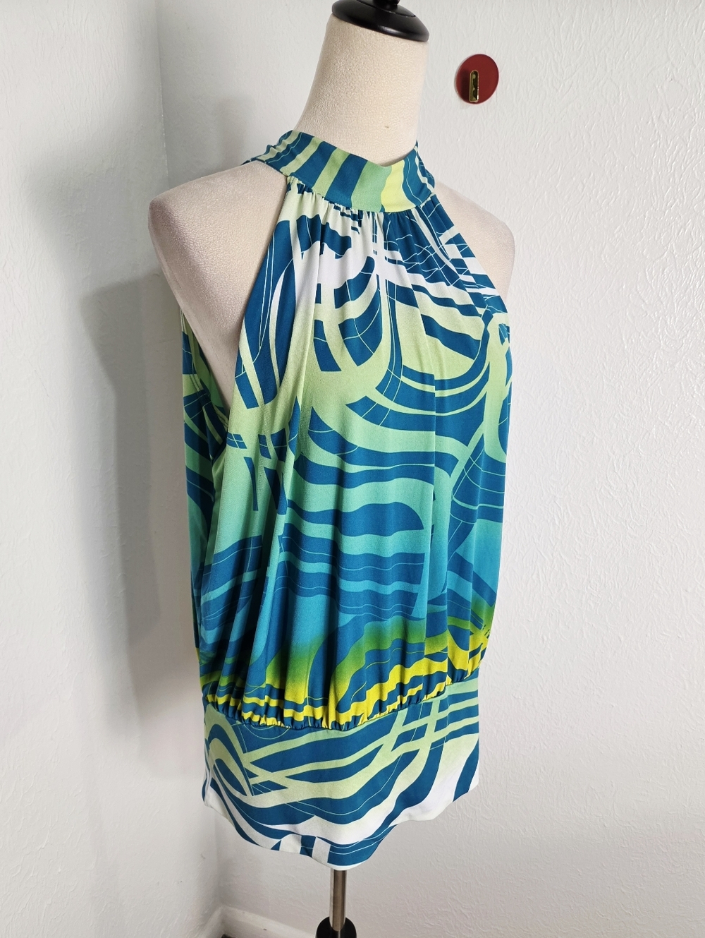 Axcess A Liz Claiborne - Teal, Aqua, Green & Yellow Abstract Halter Top, Size XL - Picture 10 of 13